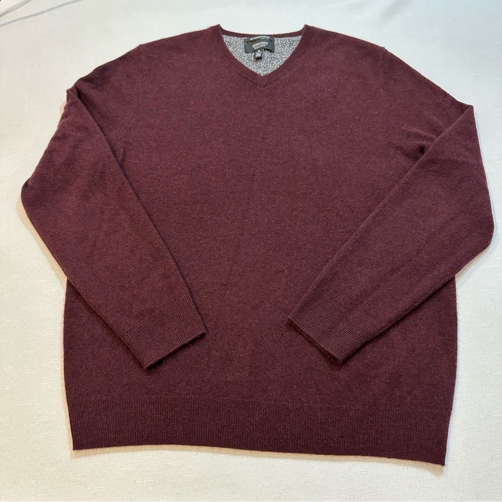 Nordstrom Men’s Shop 100% Cashmere Burgundy V Neck Sweater M